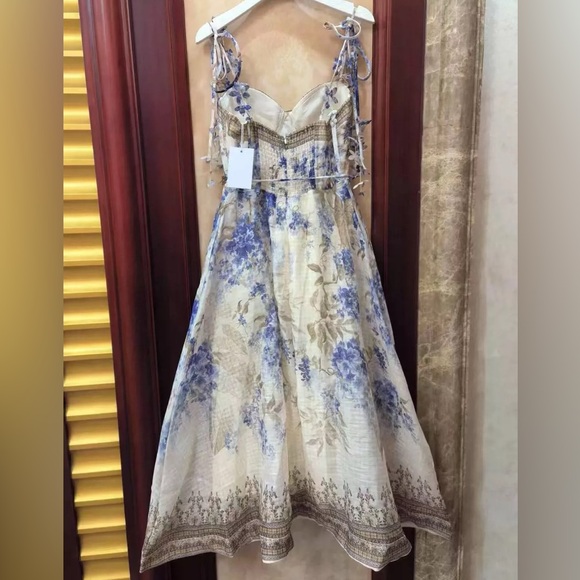 Designer-Style Floral Picnic Blue and Cream Midi Dress with Tie Straps - Picture 3 of 12